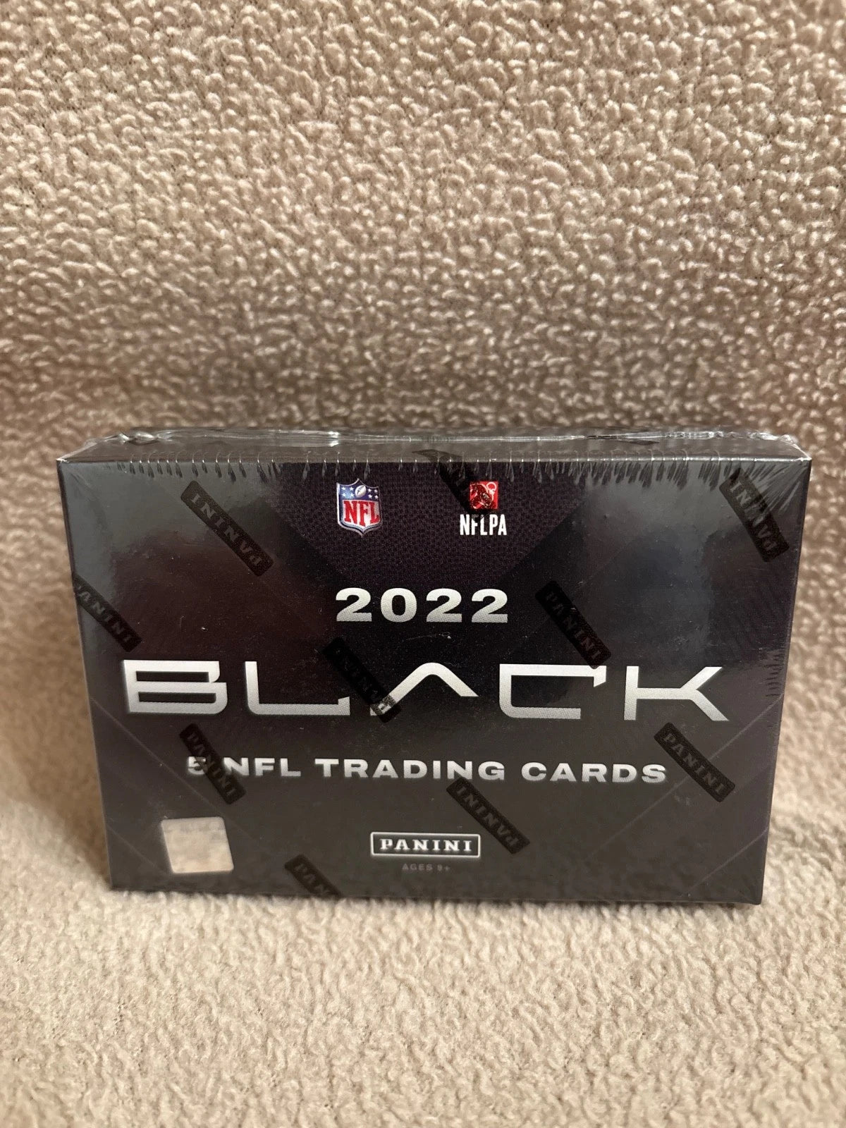 2022 Panini Black football box